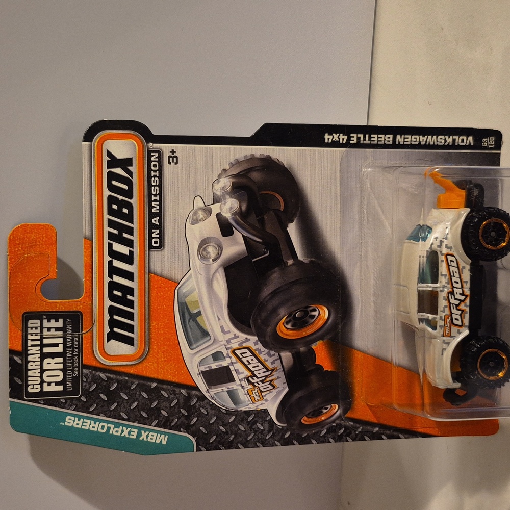 D5 Matchbox Volkswagen Beetle 4x4  with shipping protector